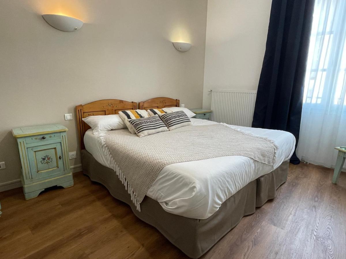 Hotel Logis De La Tete Noire 3*